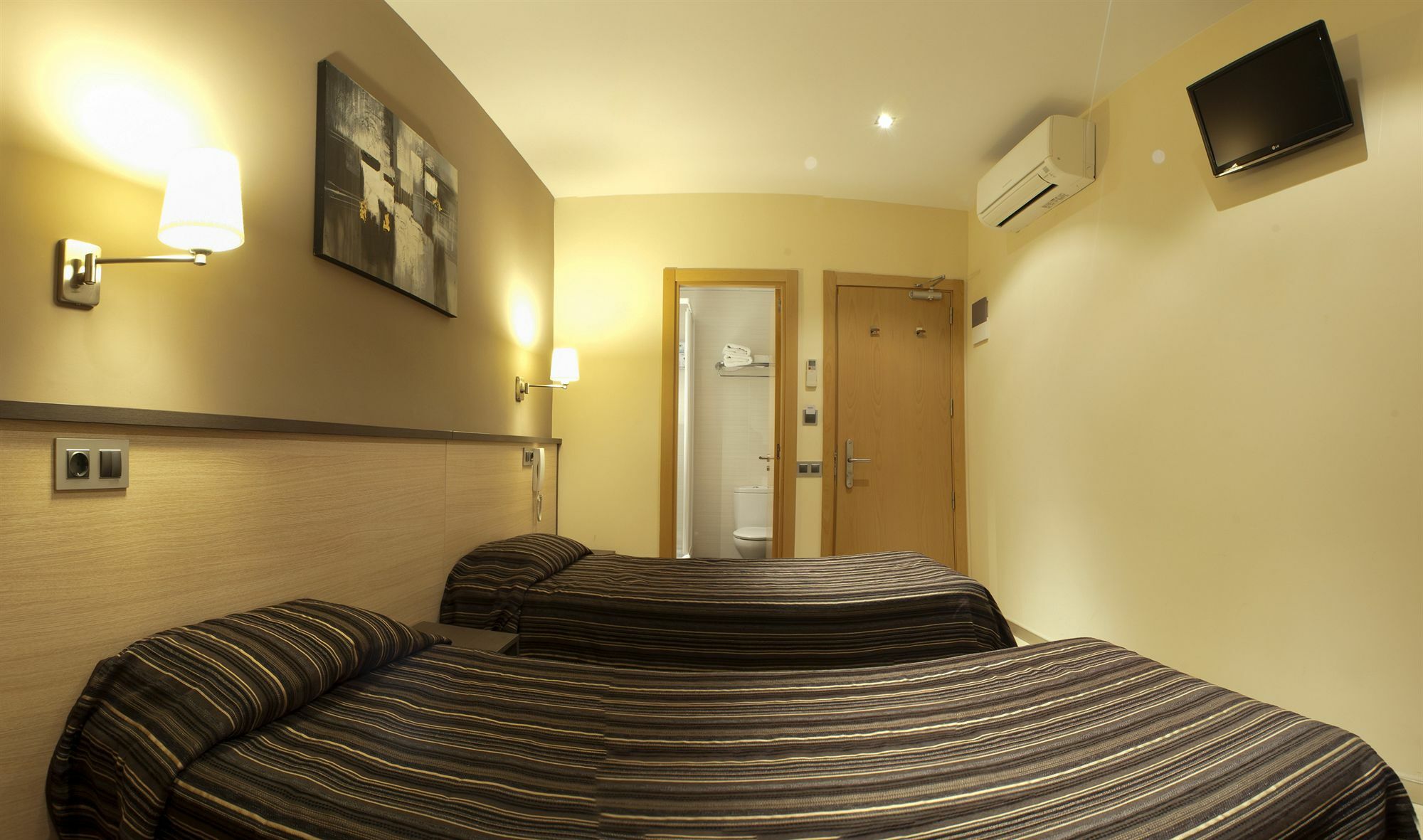 Hostal Las Flores Ramblas Barcelone Extérieur photo